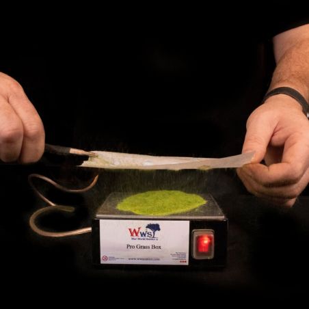 Pro Grass Applicator - Box Pro Grass Applicator - Box